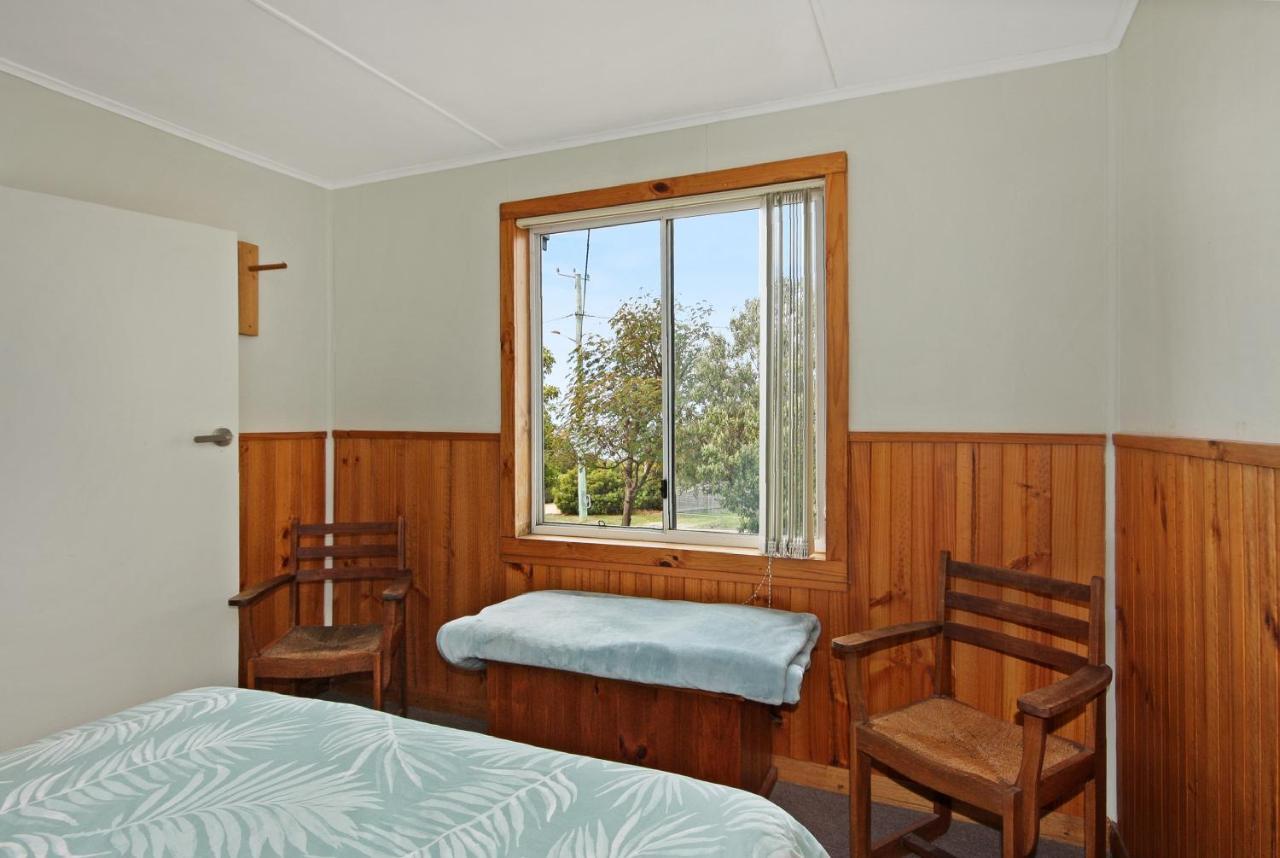 סקמנדר Carmens Inn מראה חיצוני תמונה